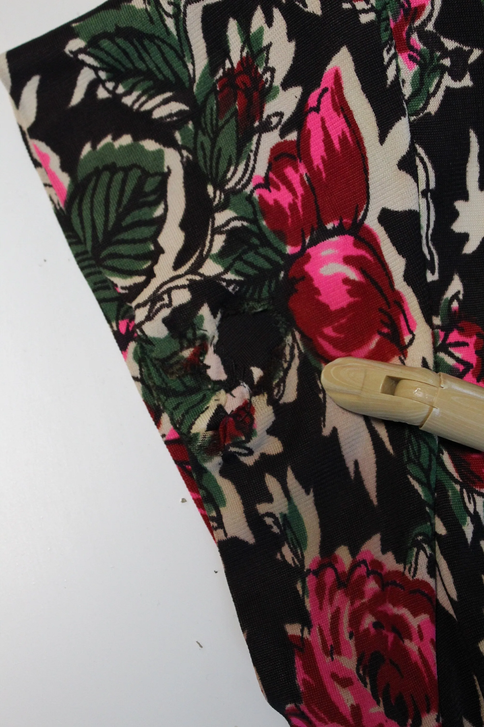 1930s ROSE PRINT rayon jersey dress xs | new spring