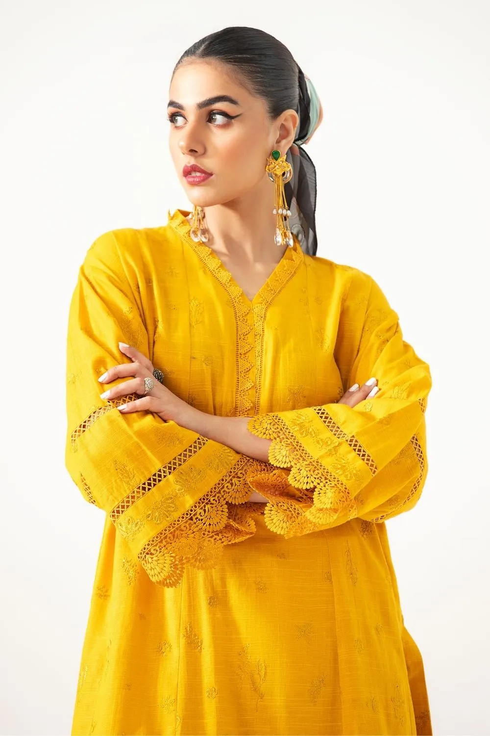 2PC Unstitched |Embroidered Khaddar Shirt   Trouser