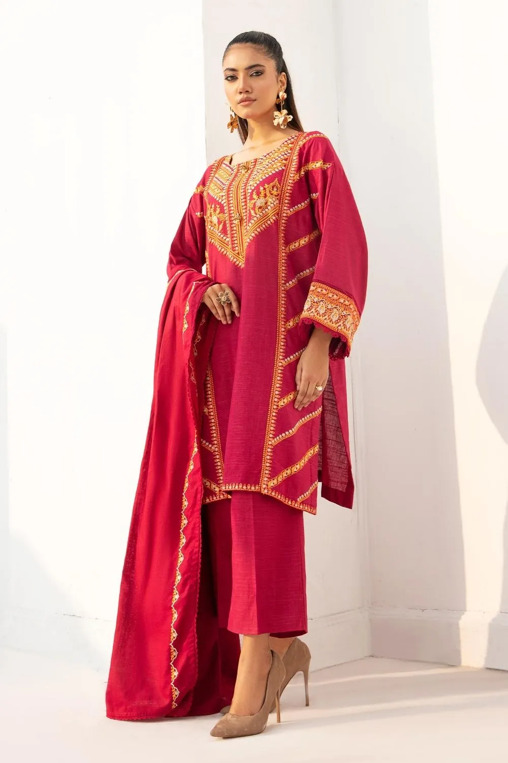 3PC Unstitched |Embroidered Khaddar Suit
