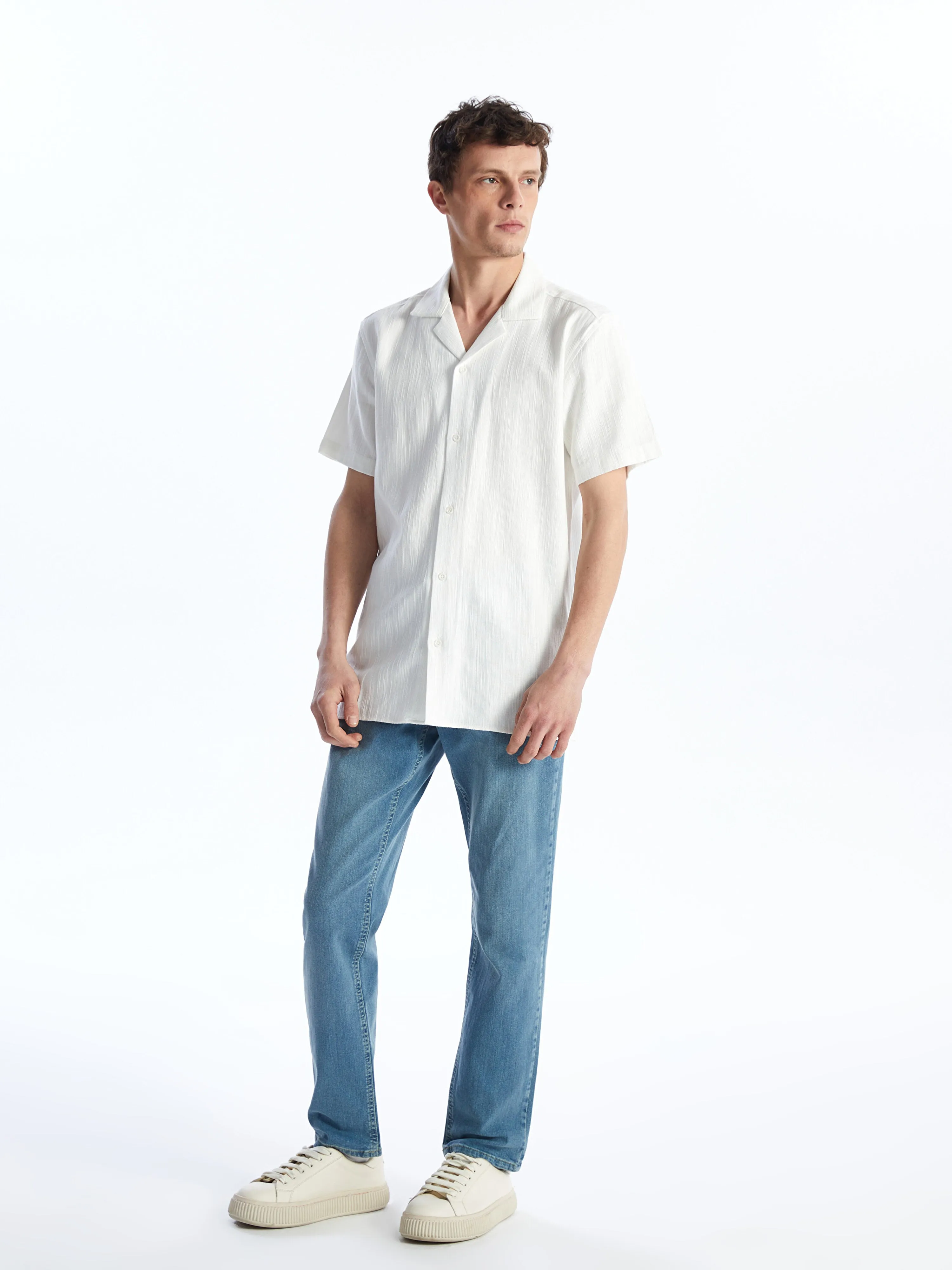 779 Regular Fit Men Jean Trousers