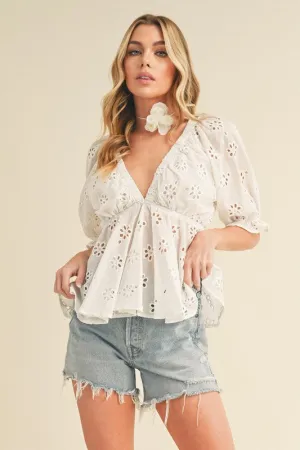 Aemi   Co Eyelet Embroidered V-Neck Half Sleeve Peplum Blouse