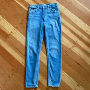 Agolde Nico High Rise Light Wash Jeans 26