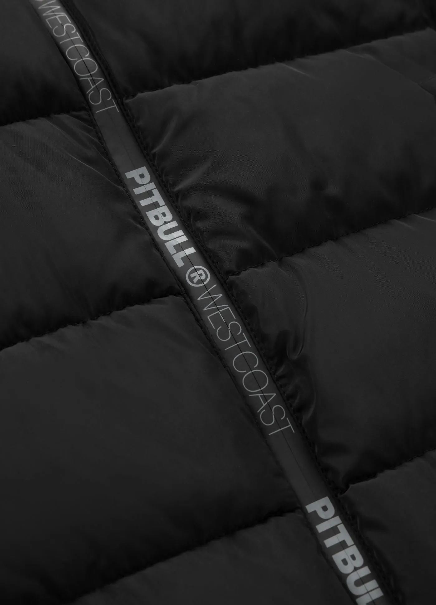 Airway V - Black