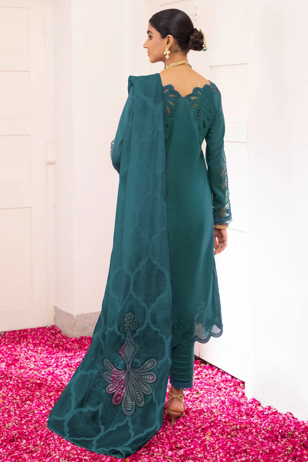AL-12 Alzena | Iznik Aashiyan Embroidered unstitched Festive Lawn Collection23