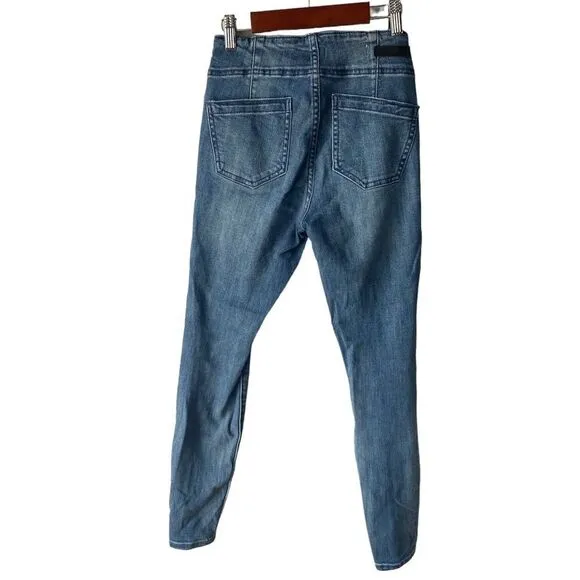Anthropologie Pilcro Darted High-Rise Skinny Jeans in Denim Dark Wash