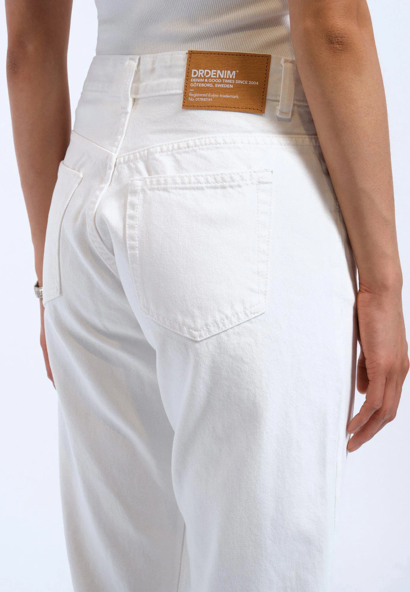 Arch - White