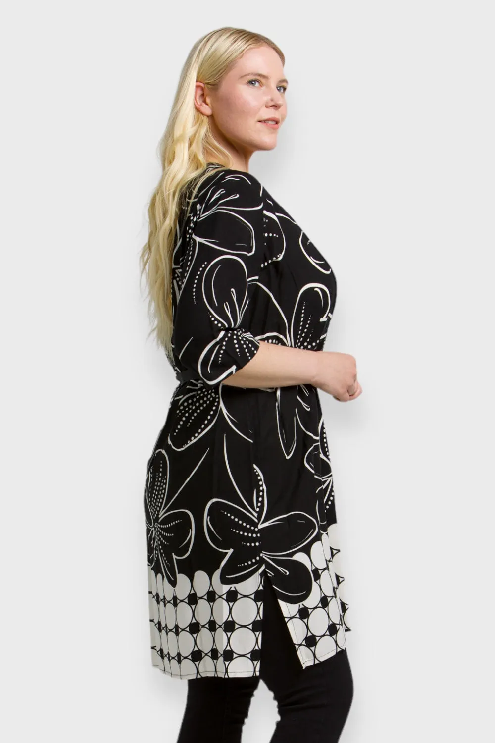 Ava Black & White Floral Duster
