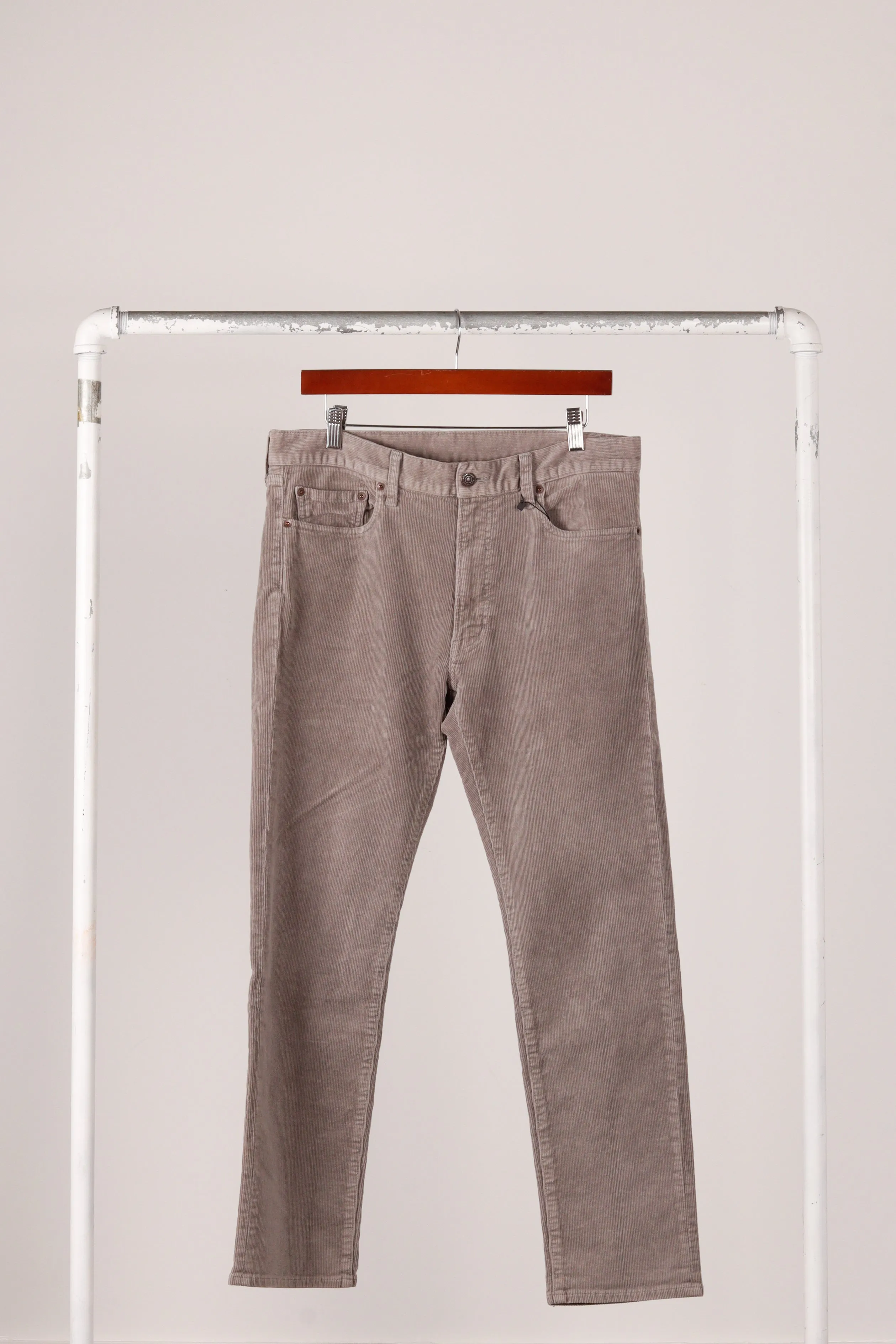 Beams Plus FW22 '5-Pocket Corduroy' Pants Light Grey (2022)