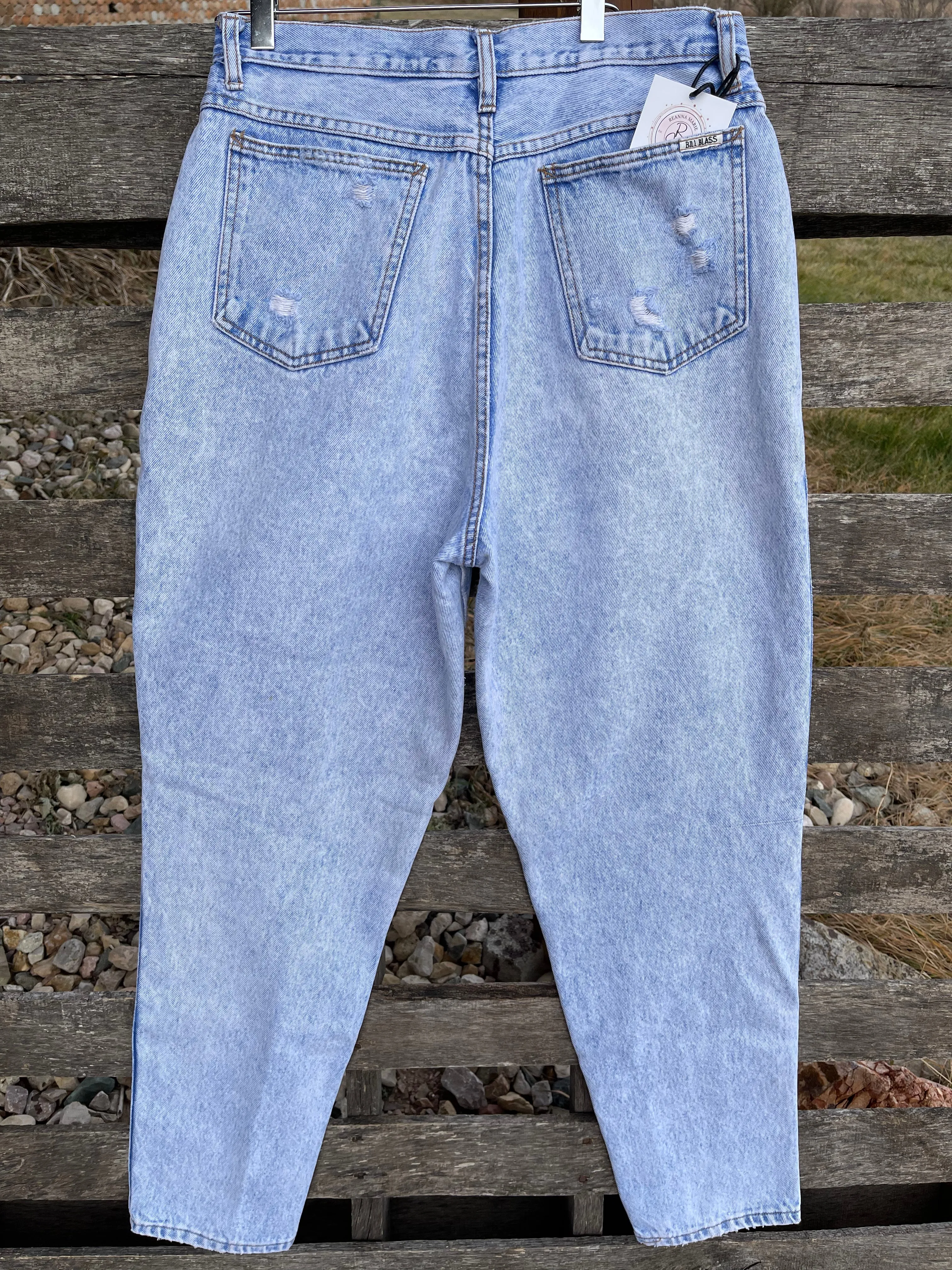 Bill Blass High Waisted Jeans 32"