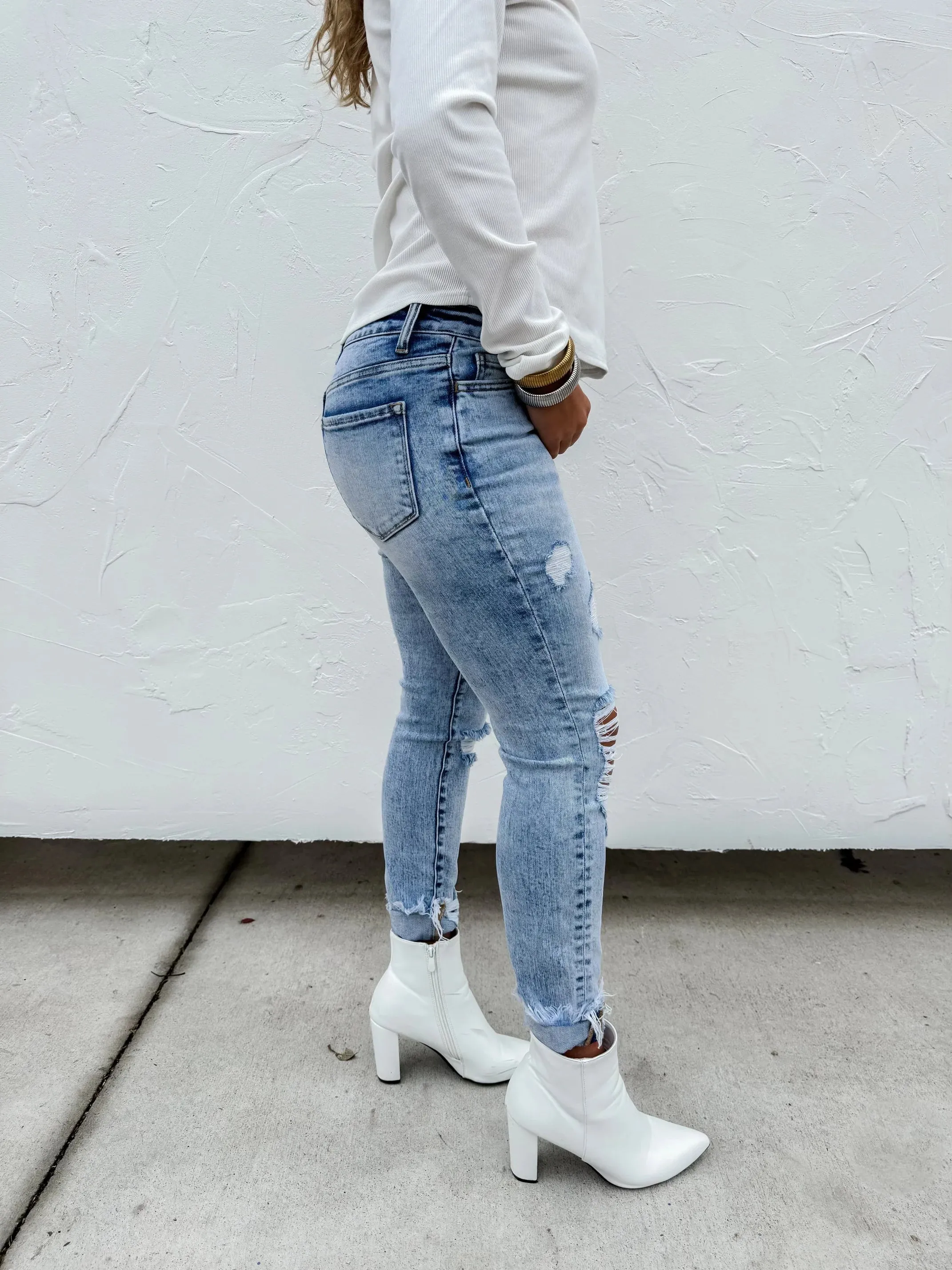 BLAKELEY Billie Distressed Jeans
