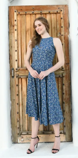 BLUE PRINTED HALTER DRESS (Size L)
