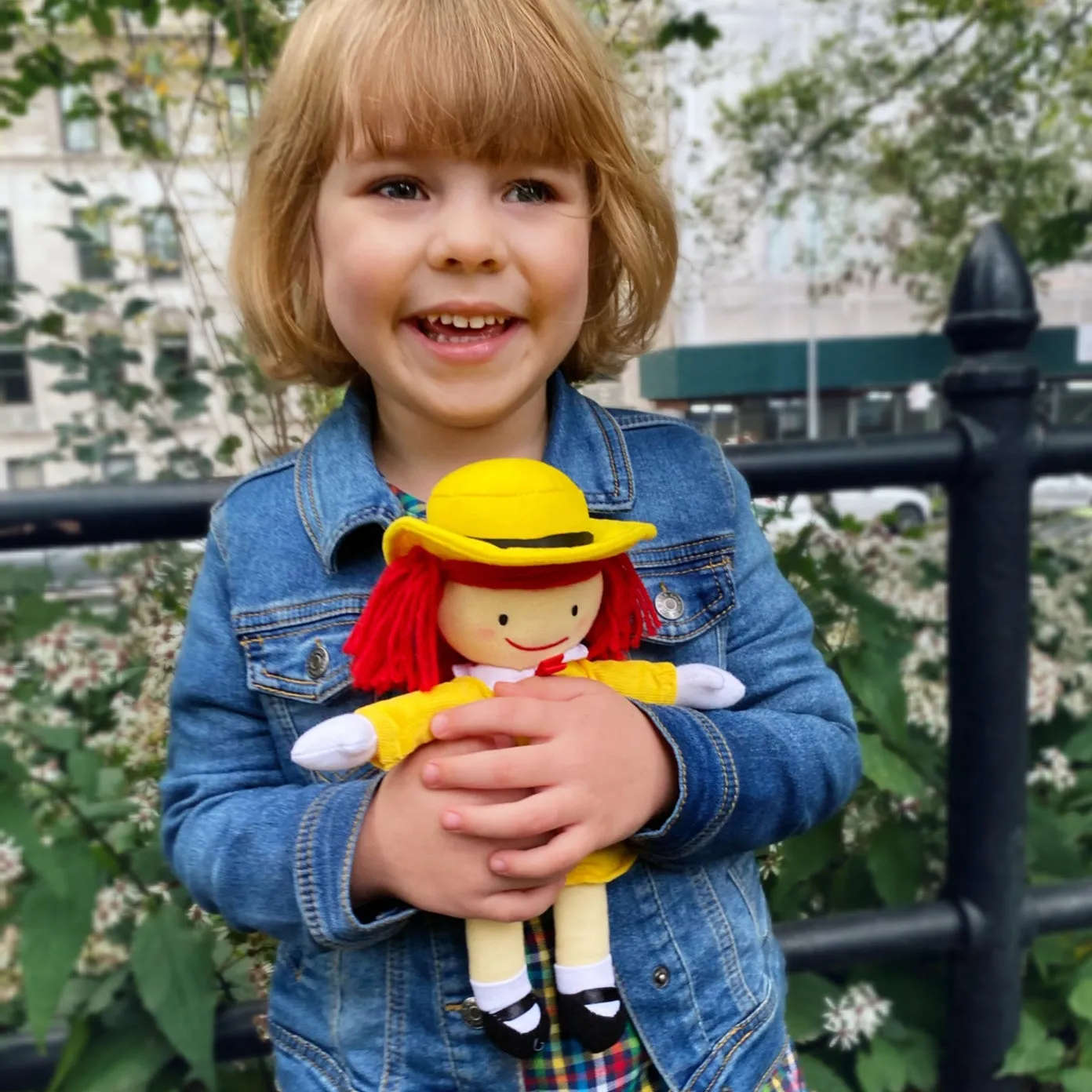 Bonjour Madeline 25cm soft doll