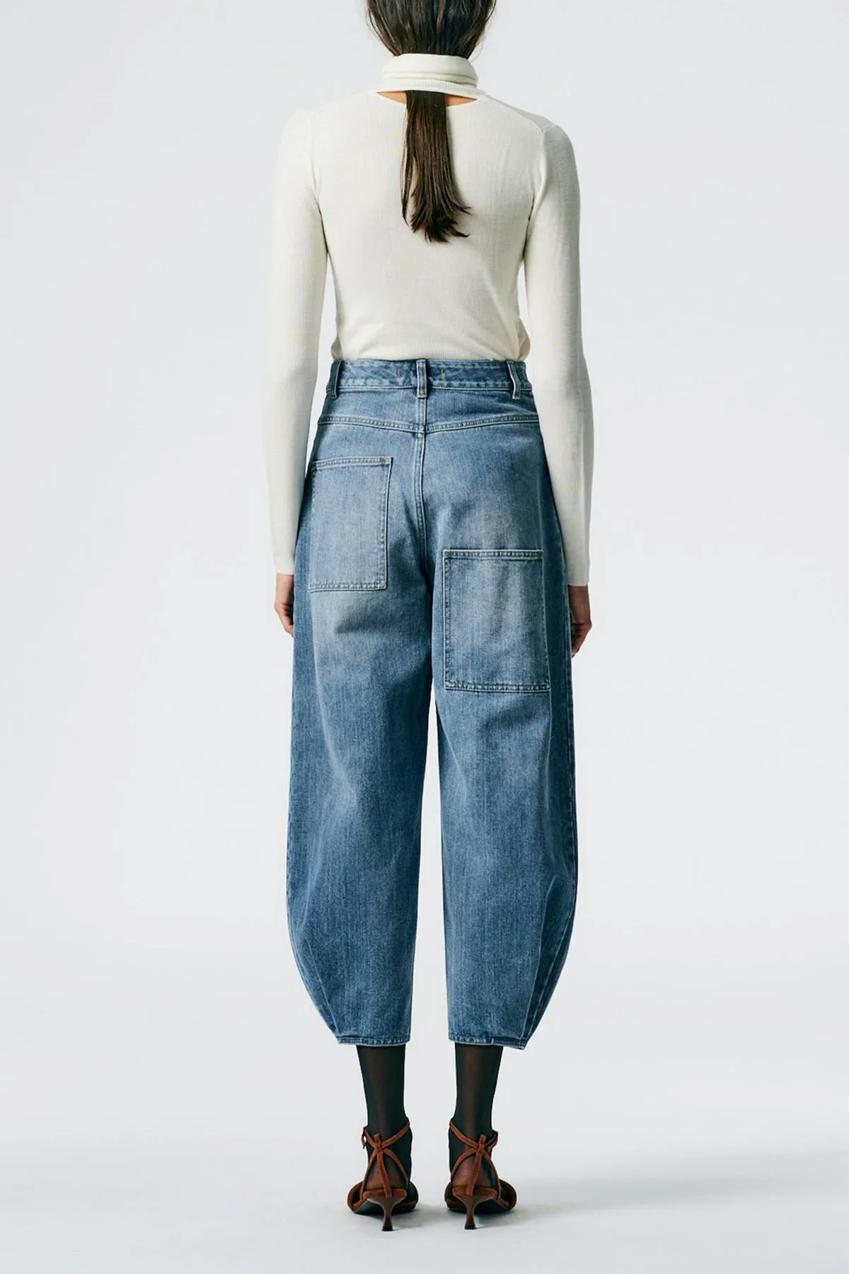 Classic Wash Denim High Waisted Quinn Jean in Classic Blue