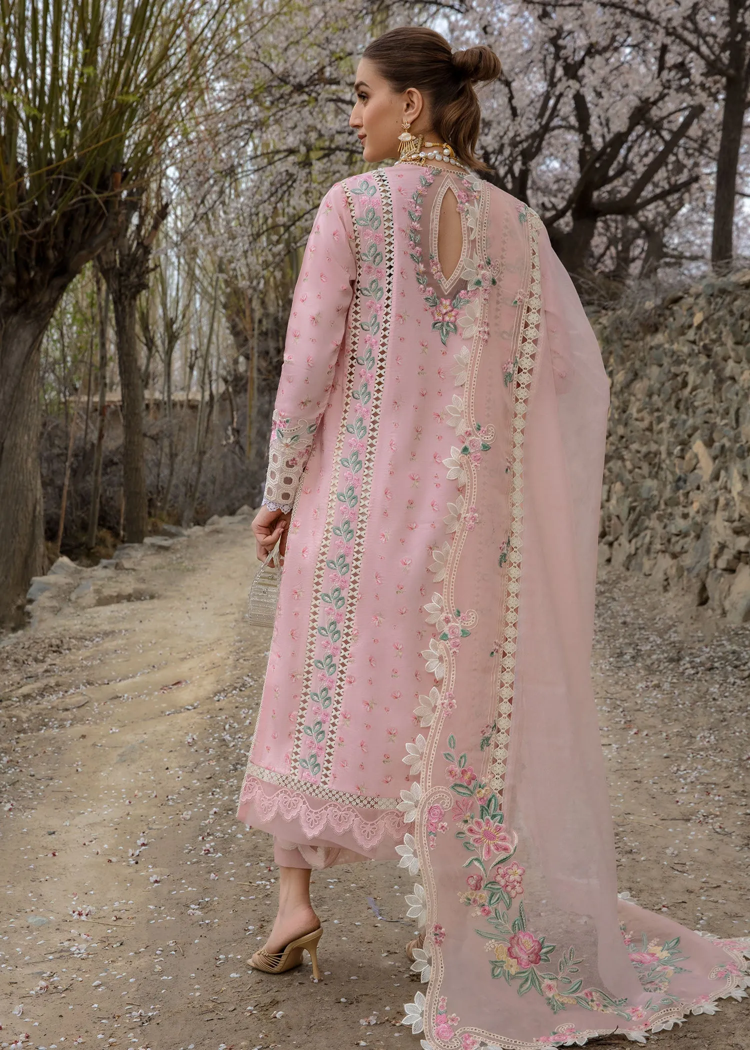 CRIMSON LAWN 2024 | Believe In Her - Blush Pink