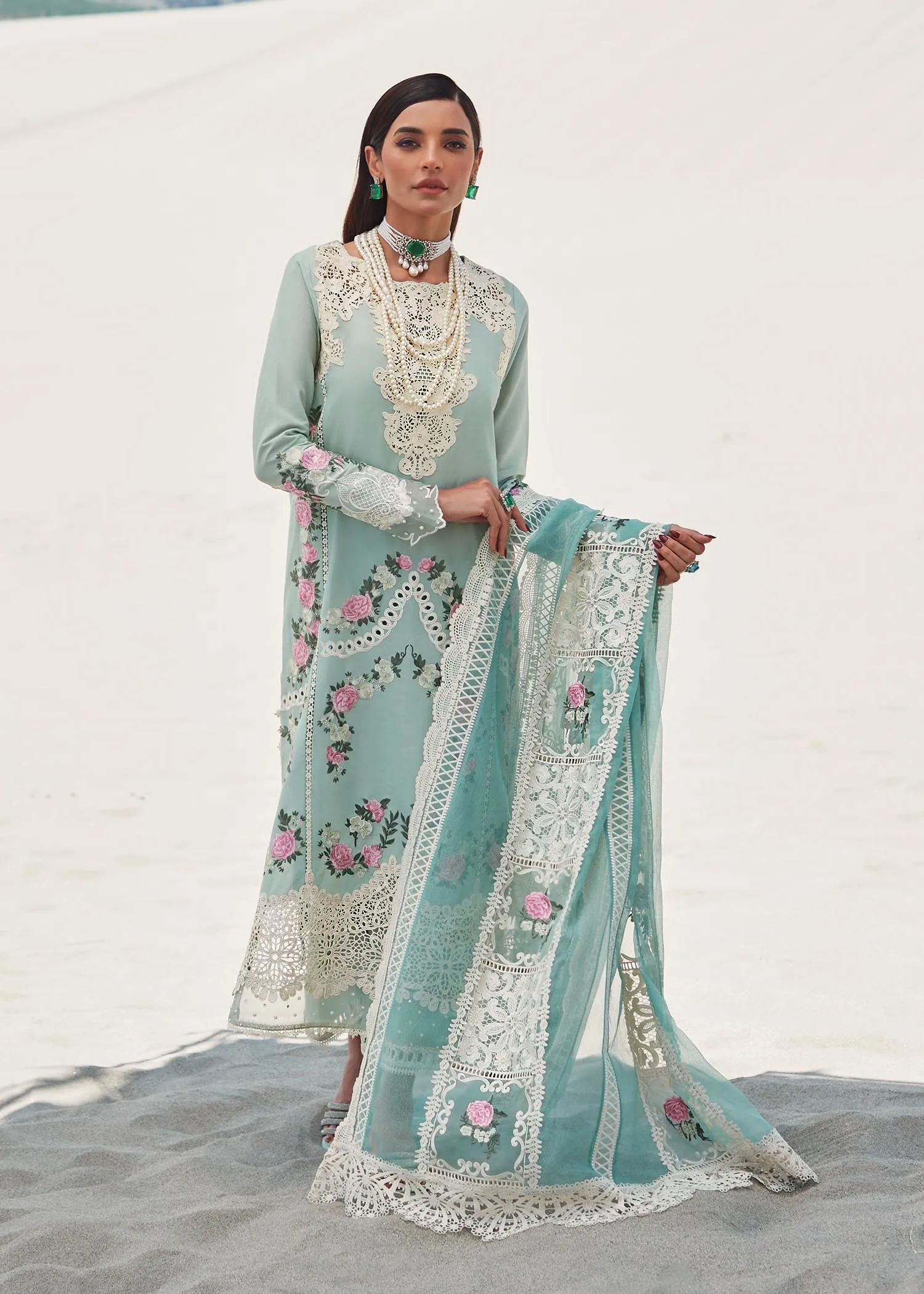 CRIMSON X SAIRA SHAKIRA LUXURY LAWN 2023 | Serendipity D3-B