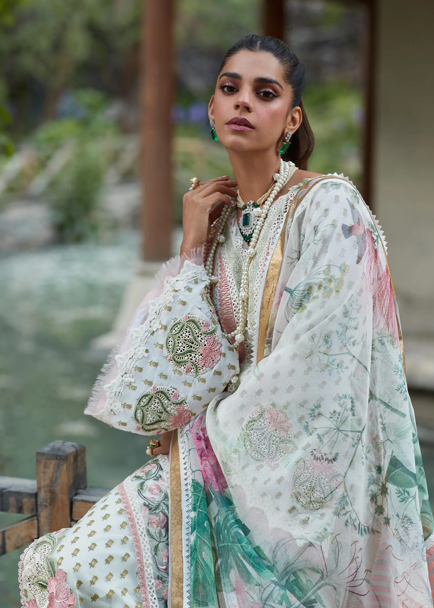 CRIMSON X SAIRA SHAKIRA LUXURY LAWN 2023 | Shigar-D5A