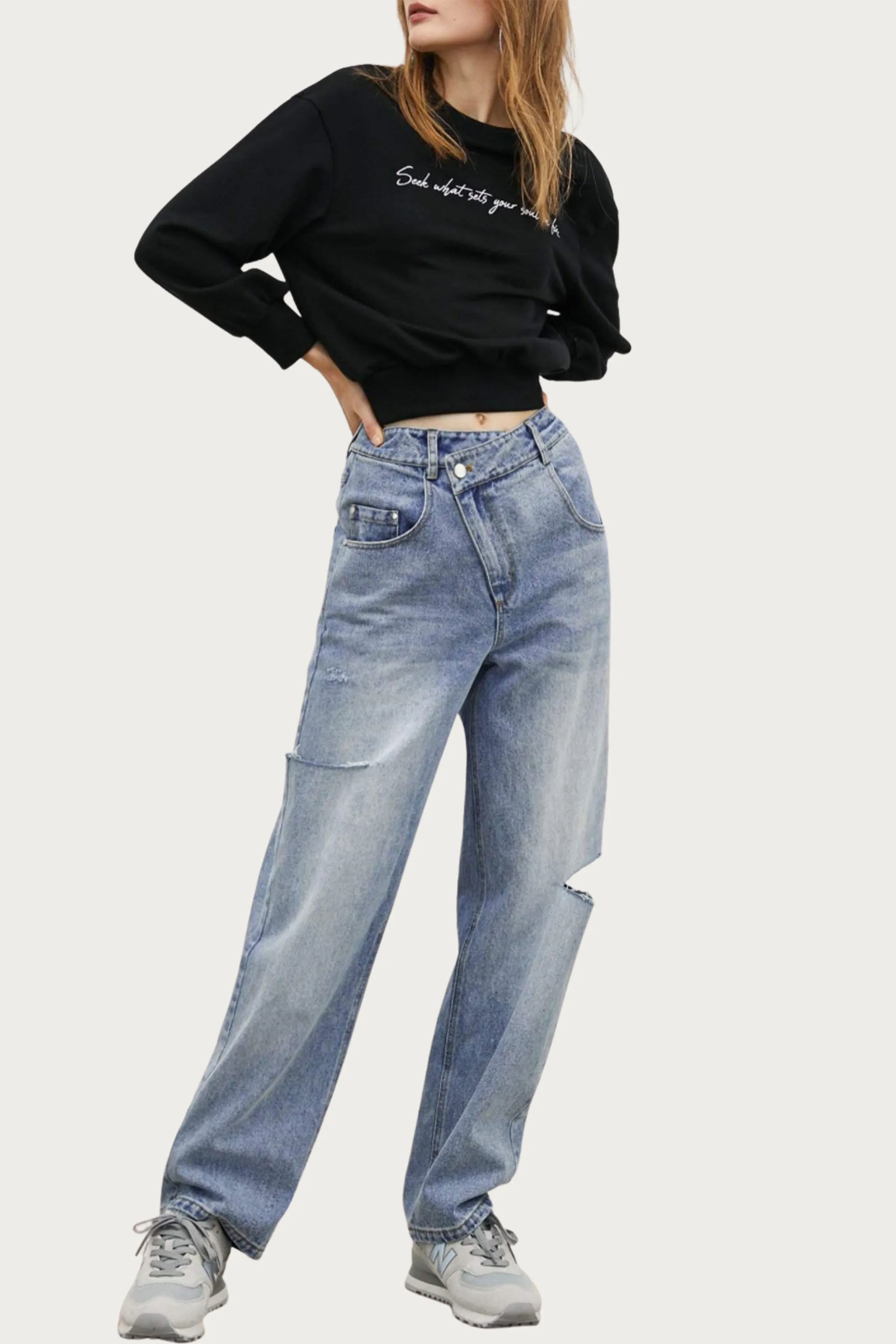 CRISS CROSS CUTOUT JEANS