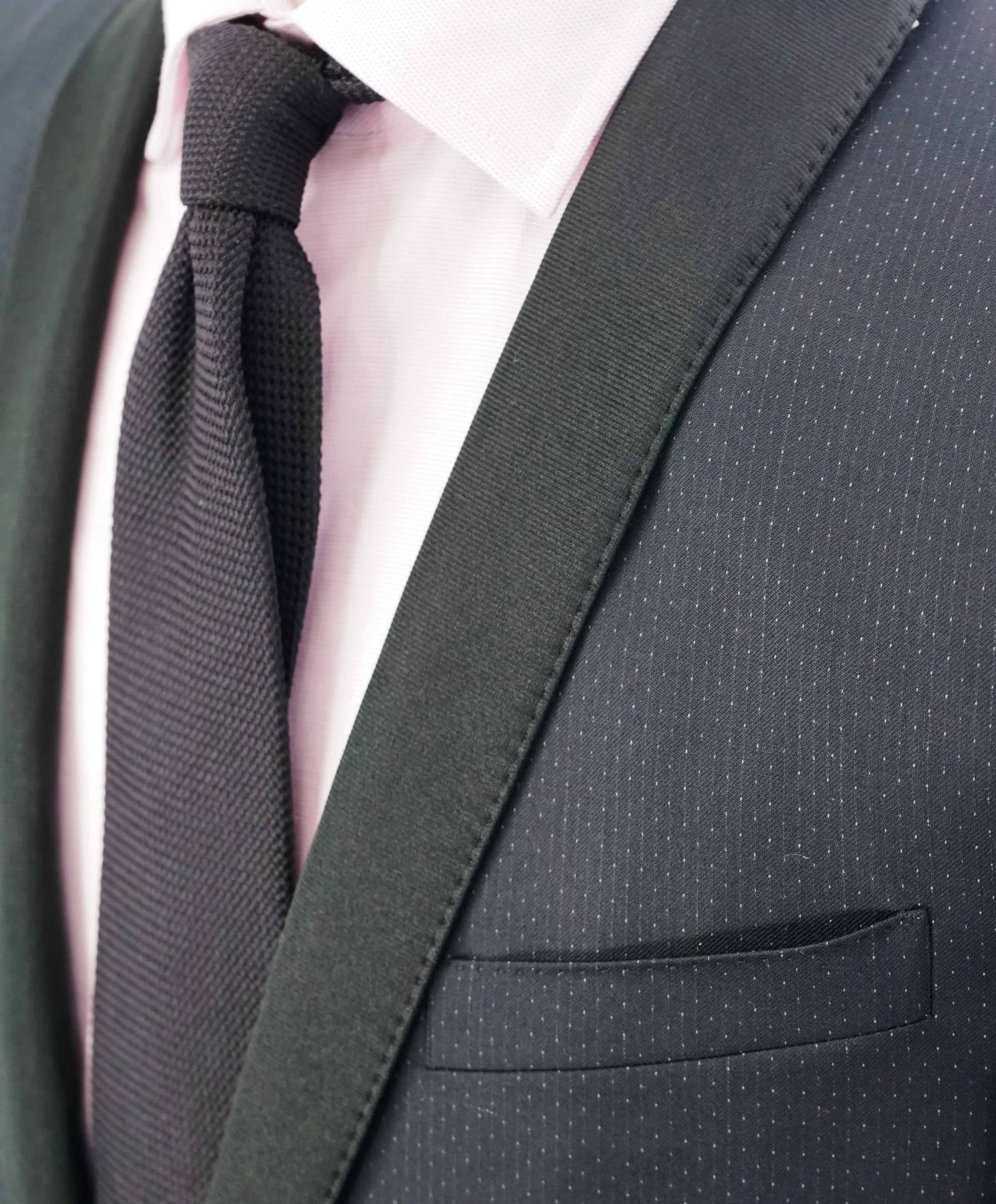 DOLCE & GABBANA - “GOLD” Polka Dot Shawl Collar Slim Black Tuxedo Suit - 42R