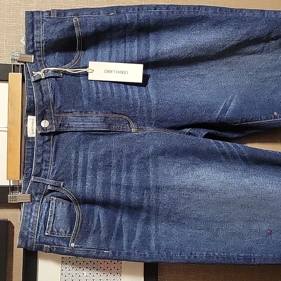 Driftwood Charlee Crop Jeans