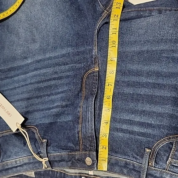 Driftwood Charlee Crop Jeans