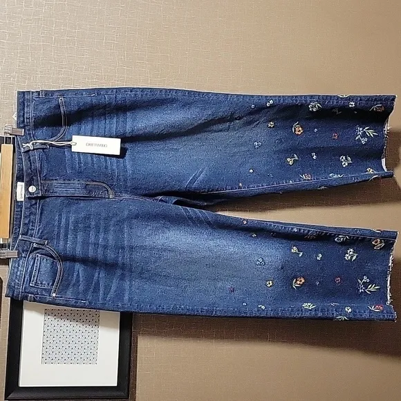 Driftwood Charlee Crop Jeans
