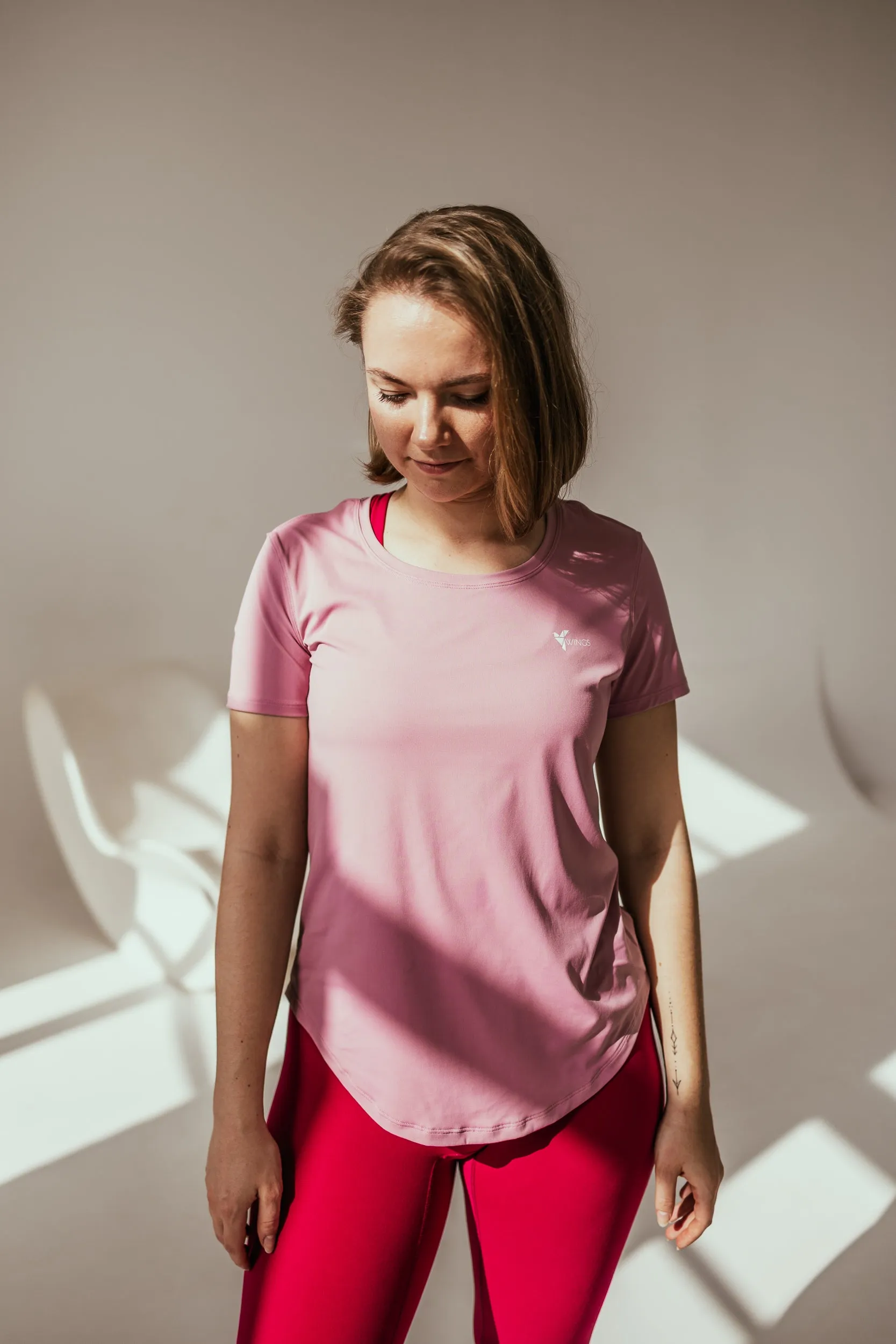 Dusty Pink pilna garuma tops