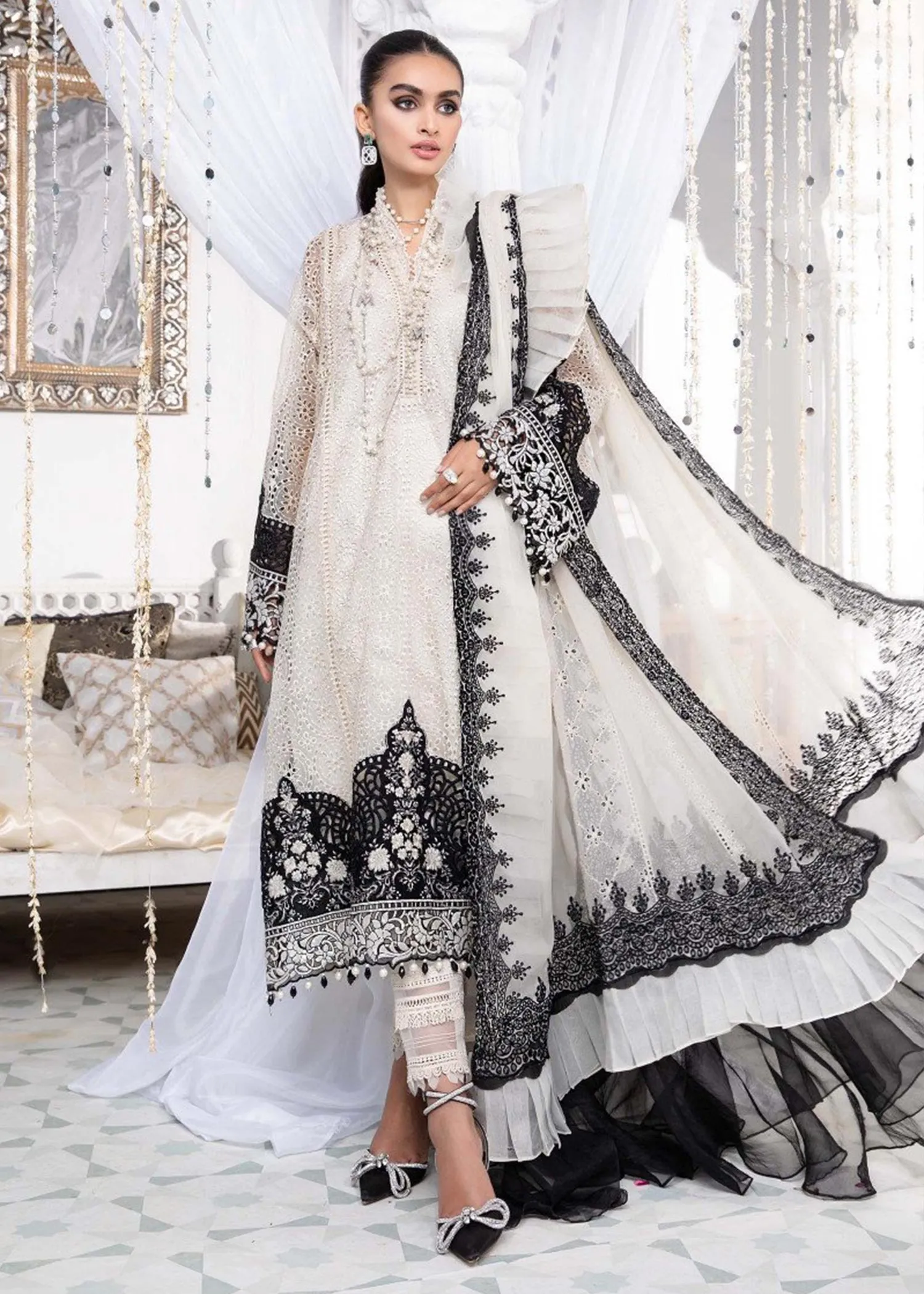 EL-22-05-Off White and Black | Maria.B. Lawn Eid Collection 2022 | Unstitched Embroidered Lawn Suit