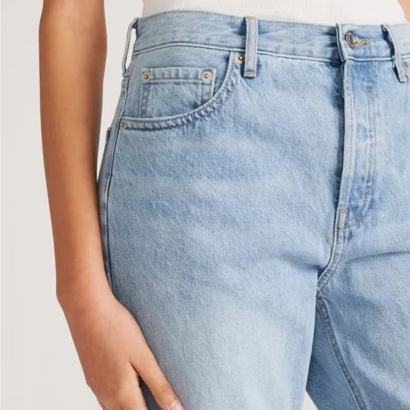 Everlane high waisted light wash jeans 28