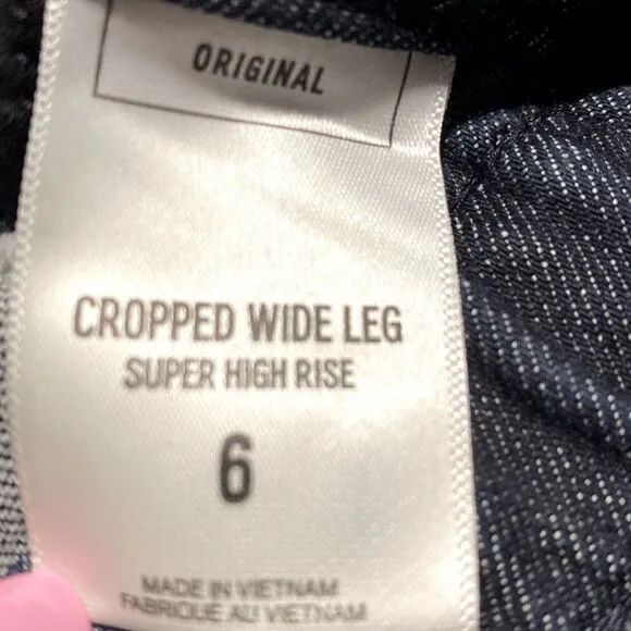 Express Cropped Wide Leg Super High Rise Jeans  Size 6 NWT