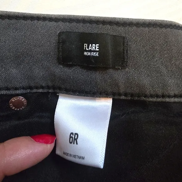 EXPRESS High Waisted LUXE Comfort Gray Flair Jeans Size 6R