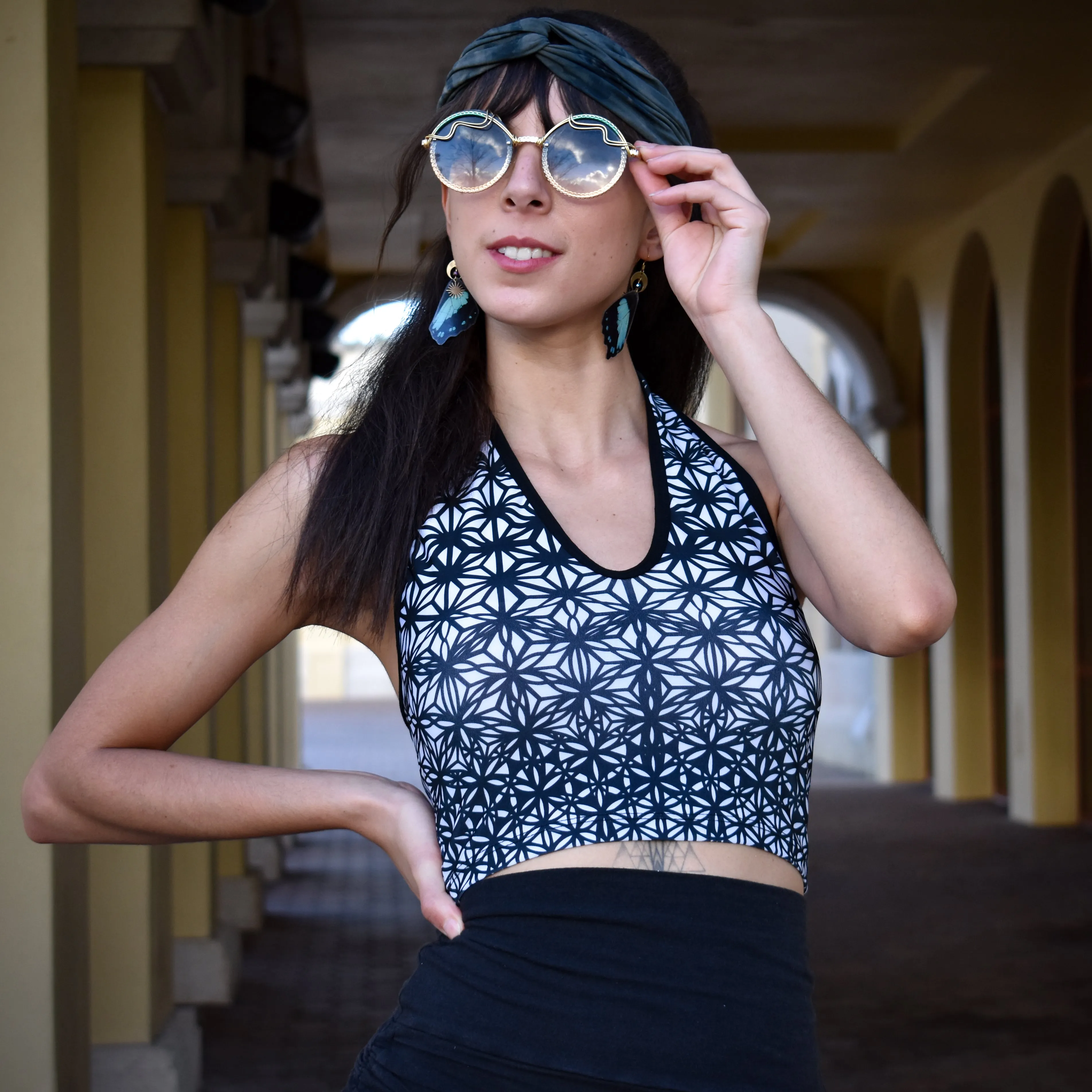 Fractal flowers Crop Top