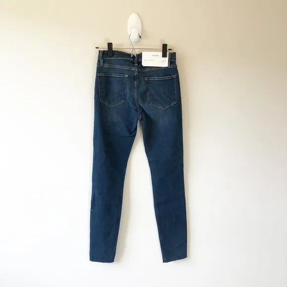 FRAME Jeans Le Skinny De Jeanne Distressed Jeans In Jolie Raw Hem Size 28 NWT’s