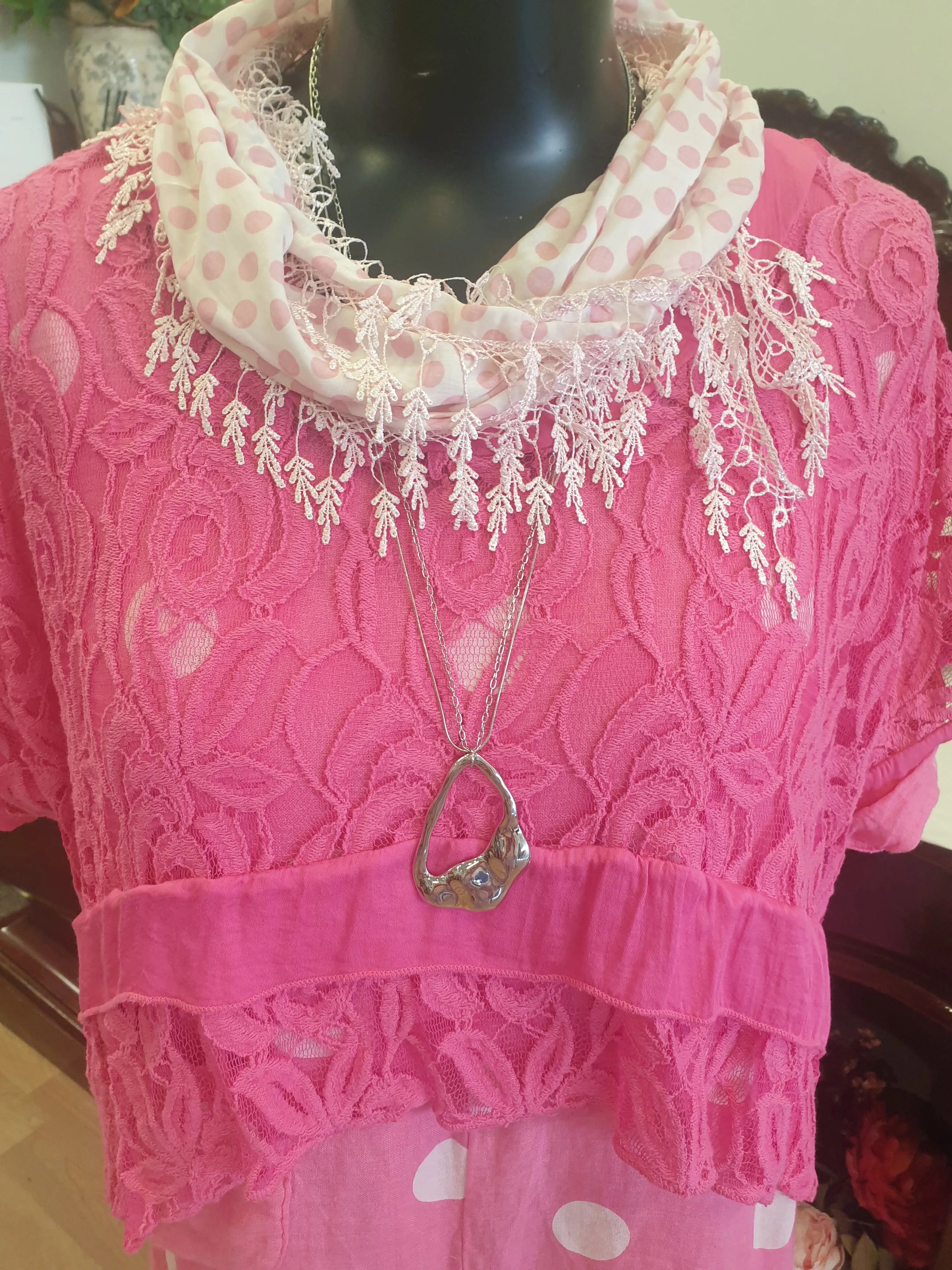 GIA- cropped Lace Overlay