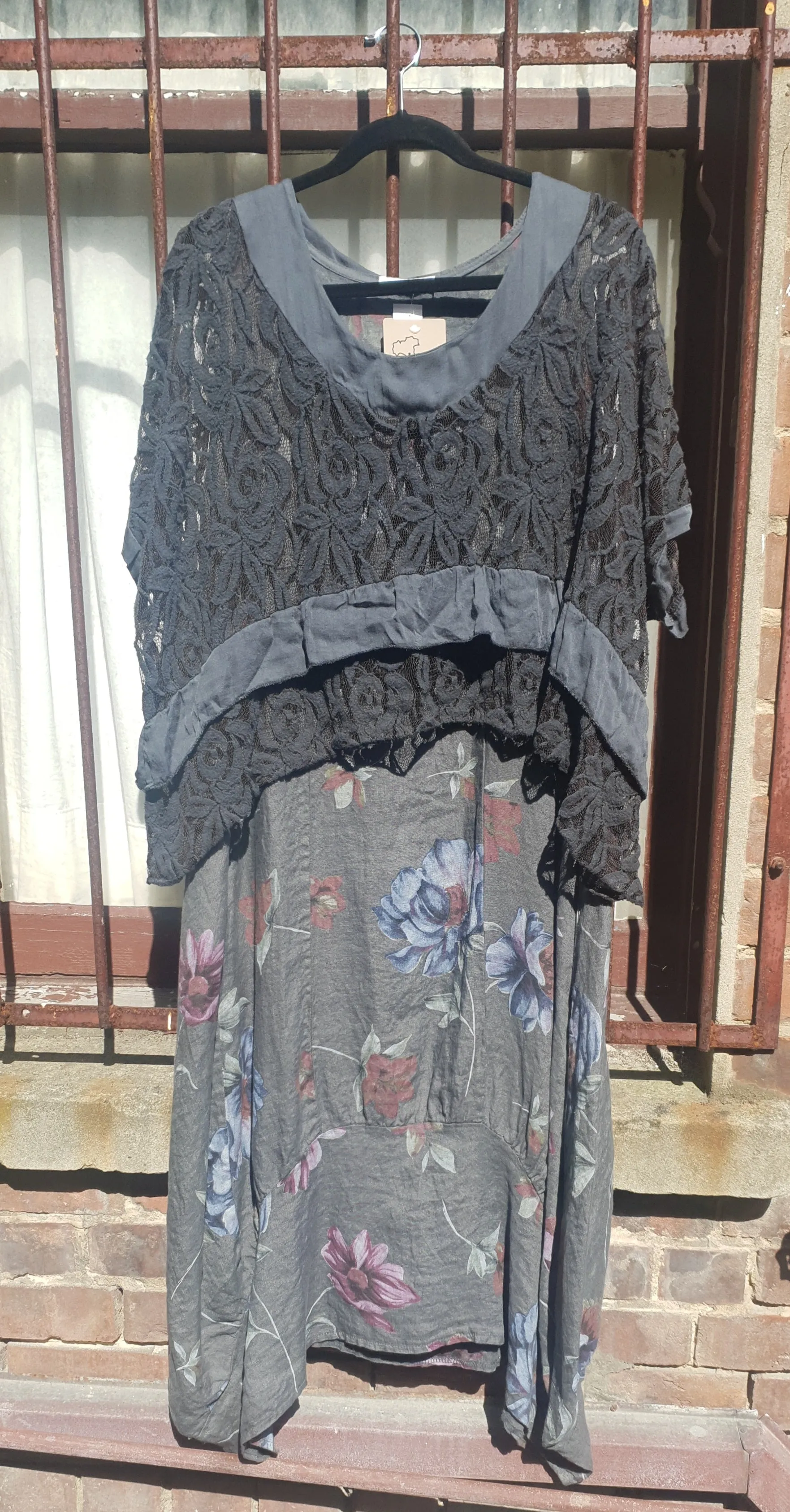 GIA- cropped Lace Overlay