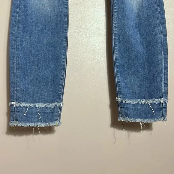 Good American Good Waist Skinny Jeans
