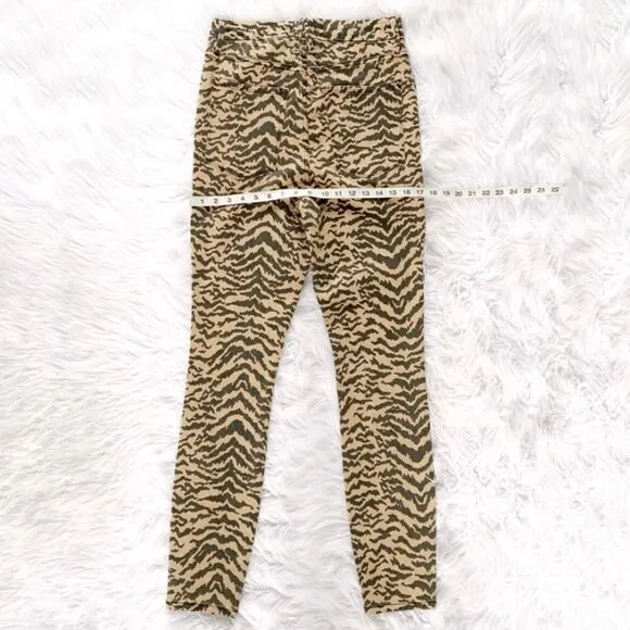 GOOD AMERICAN Good Waist Crop Skinny Jeans!