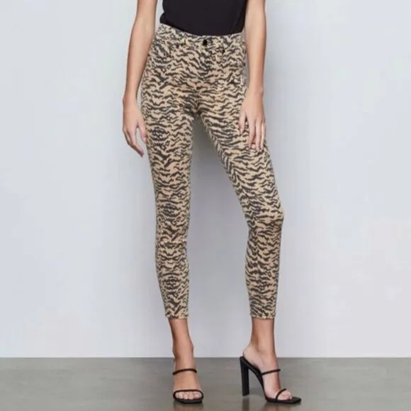 GOOD AMERICAN Good Waist Crop Skinny Jeans!