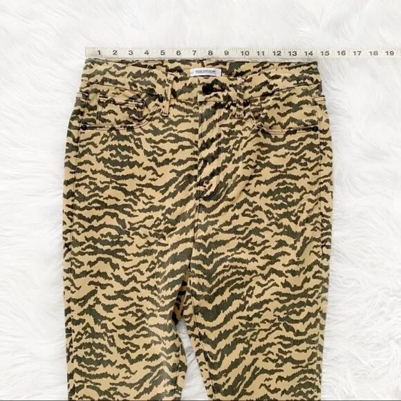 GOOD AMERICAN Good Waist Crop Skinny Jeans!