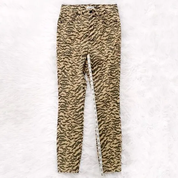 GOOD AMERICAN Good Waist Crop Skinny Jeans!