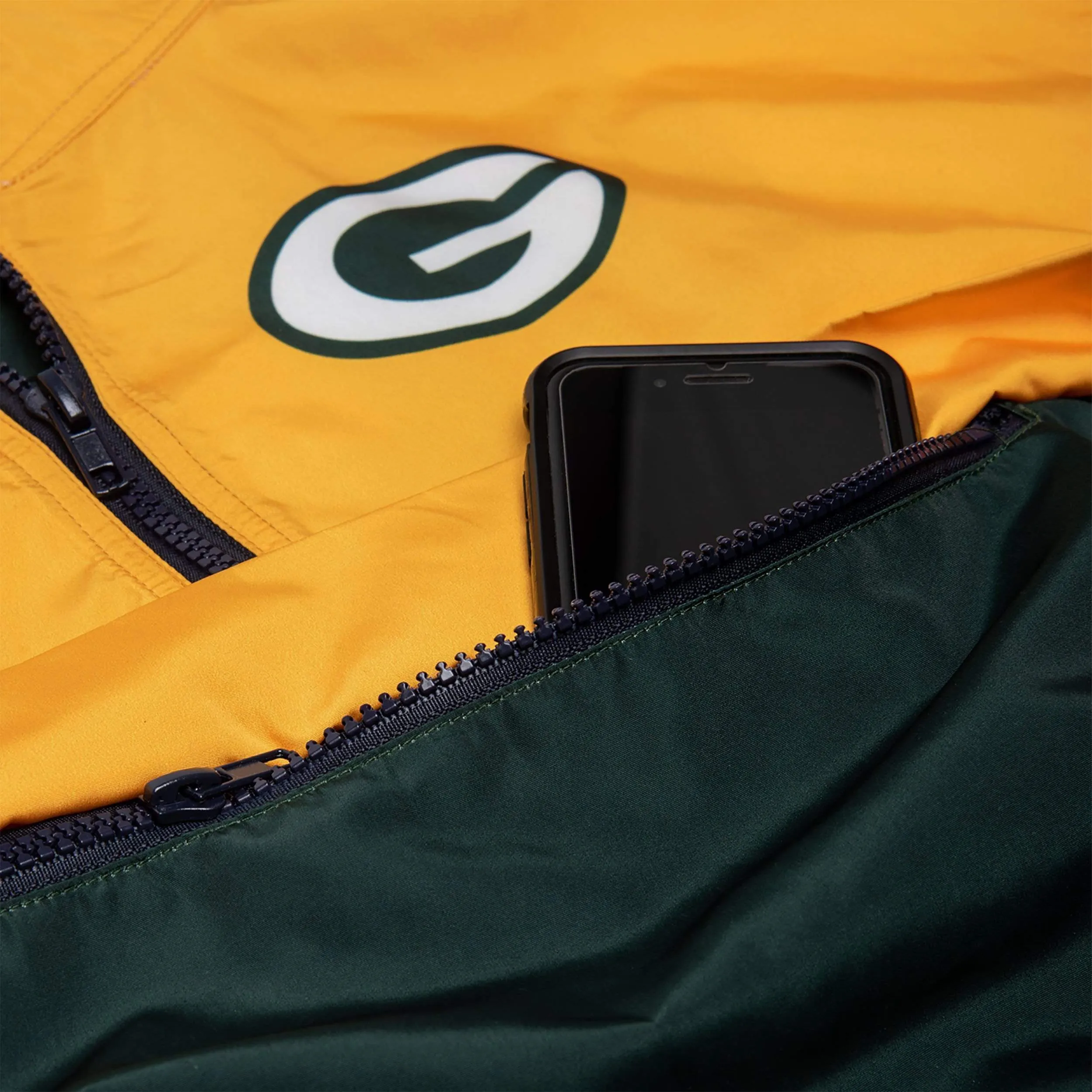 Green Bay Packers Womens Winning Play Windbreaker