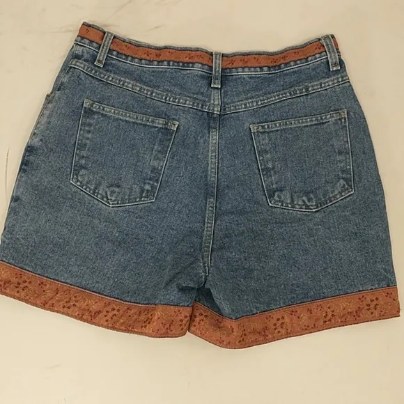 High Waisted Denim Jean Shorts Vintage w Boho Trim