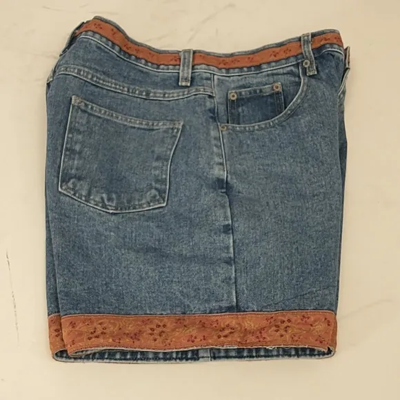 High Waisted Denim Jean Shorts Vintage w Boho Trim