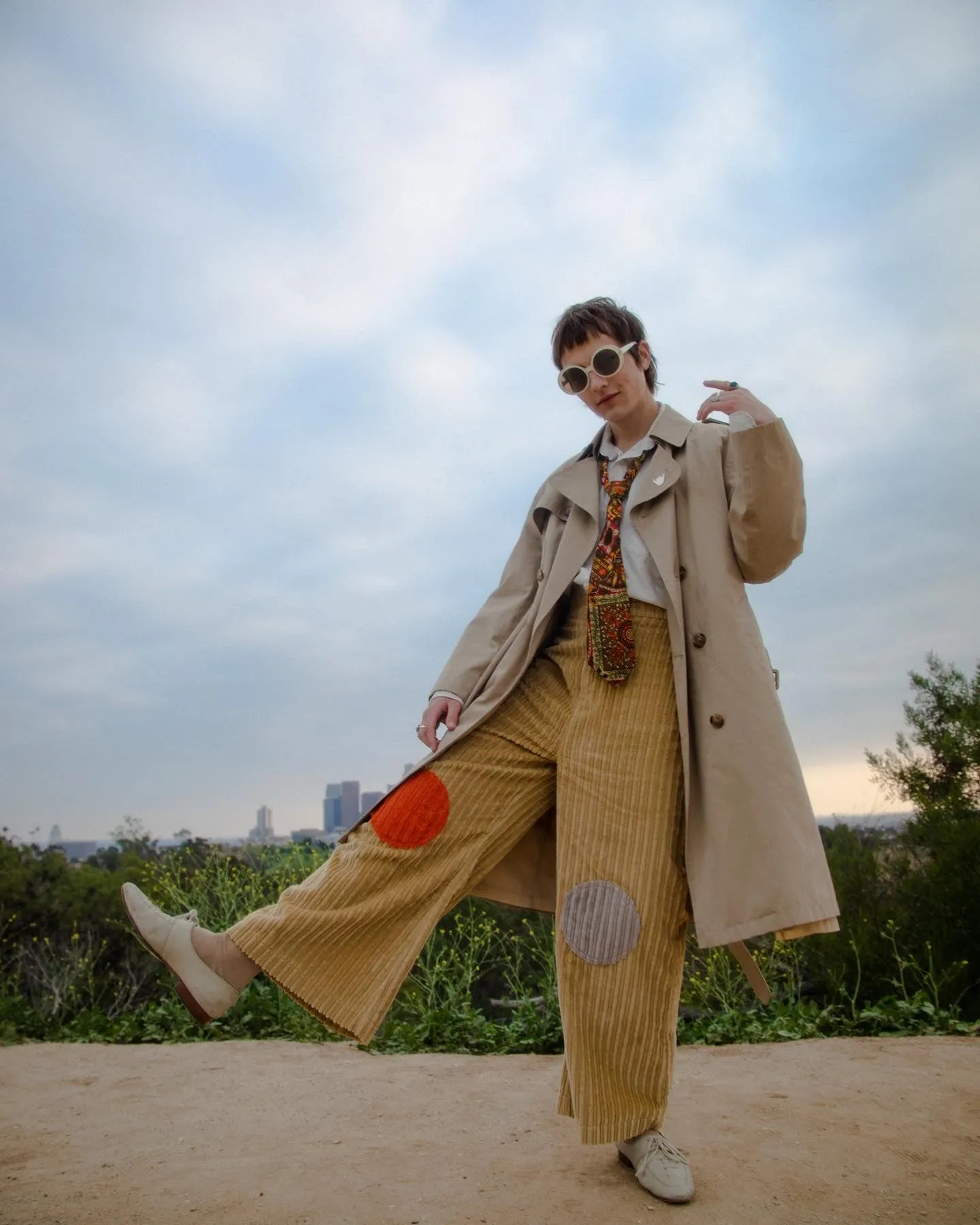 Holis Corduroy Trousers in Wonder Wheat