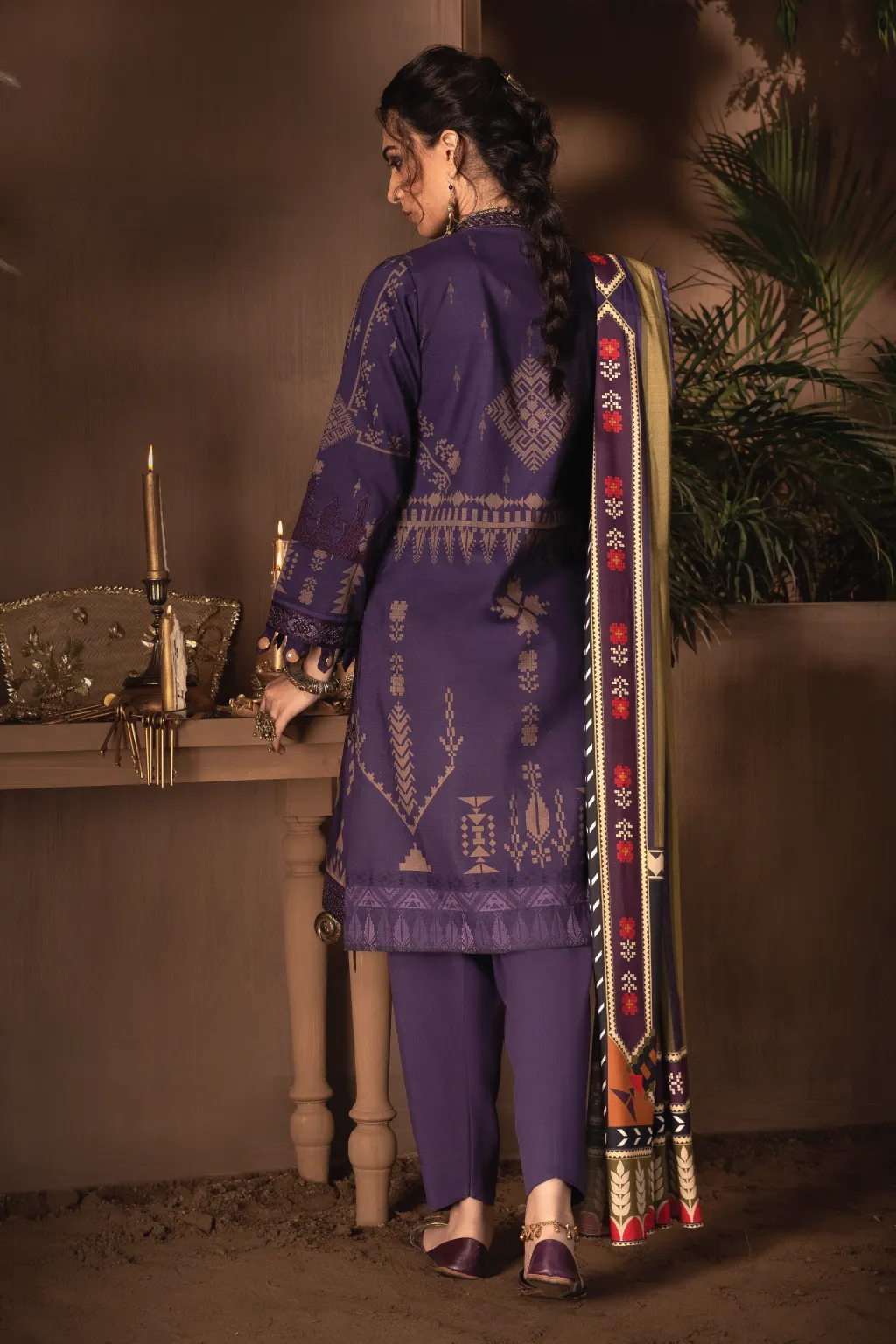 ILC-05 SHAJEA - 3PC | Iznik Zarafshan Linen Collection 2021 | Unstitched Embroidered Linen Organza Suits