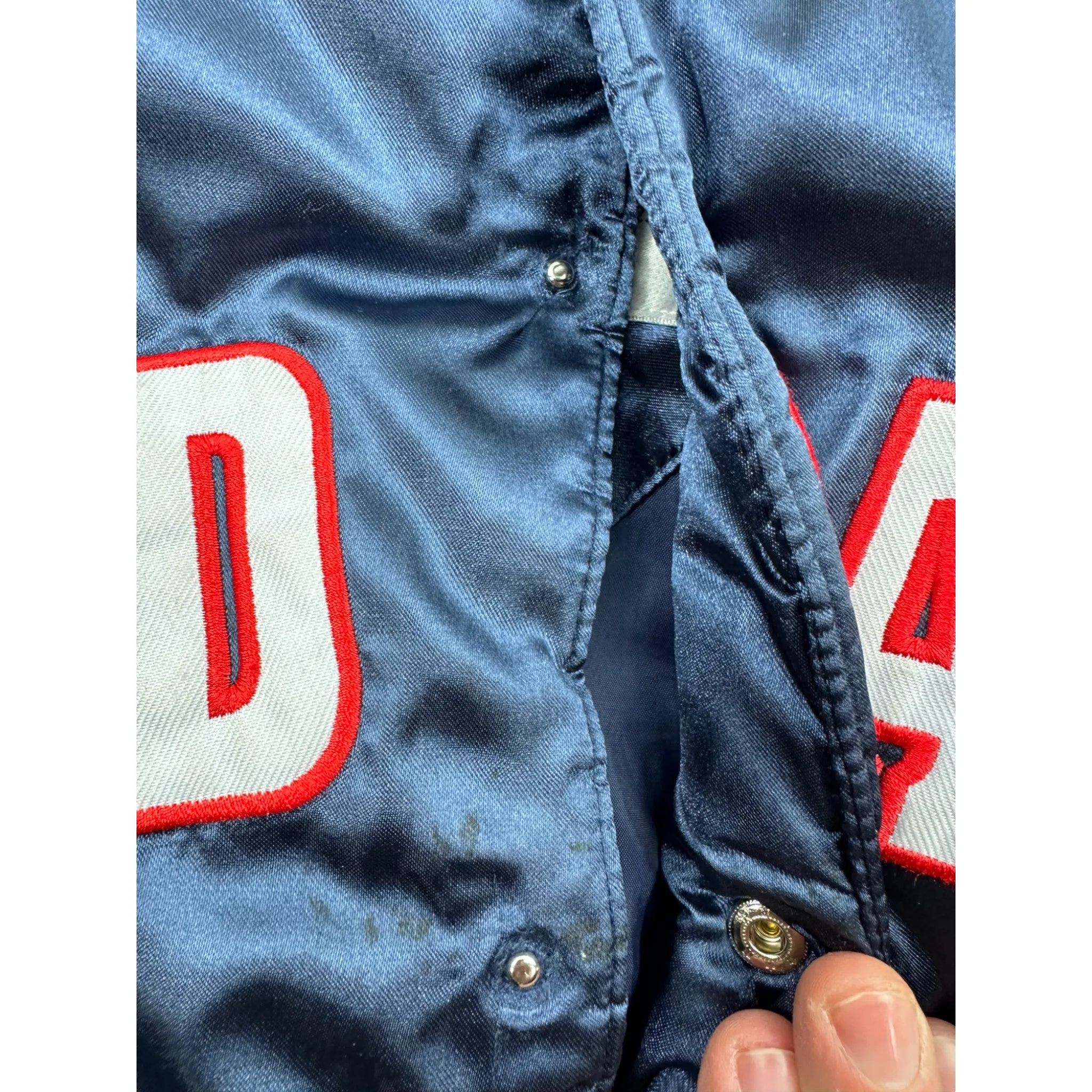 INDIANS PUFFER JACKET - (L)