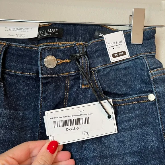 Judy Blue Dark Wash Hey Jude Mid Rise Frayed Hem  Skinny Jeans Size 0/24