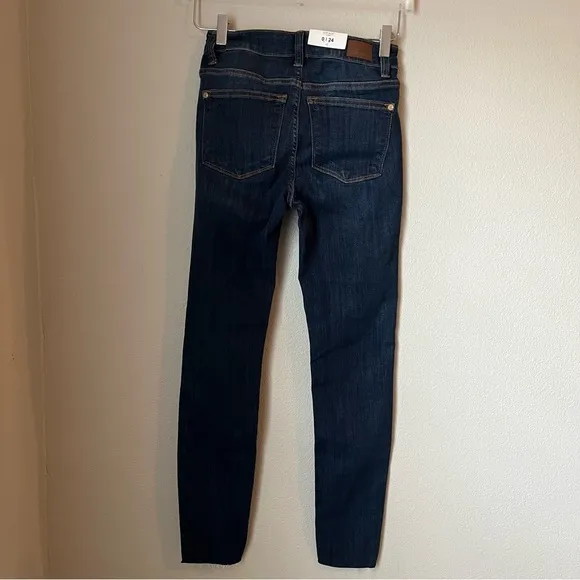 Judy Blue Dark Wash Hey Jude Mid Rise Frayed Hem  Skinny Jeans Size 0/24