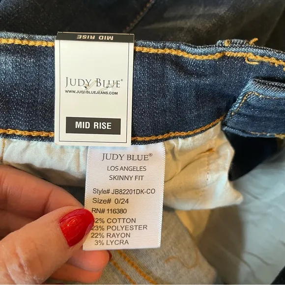 Judy Blue Dark Wash Hey Jude Mid Rise Frayed Hem  Skinny Jeans Size 0/24
