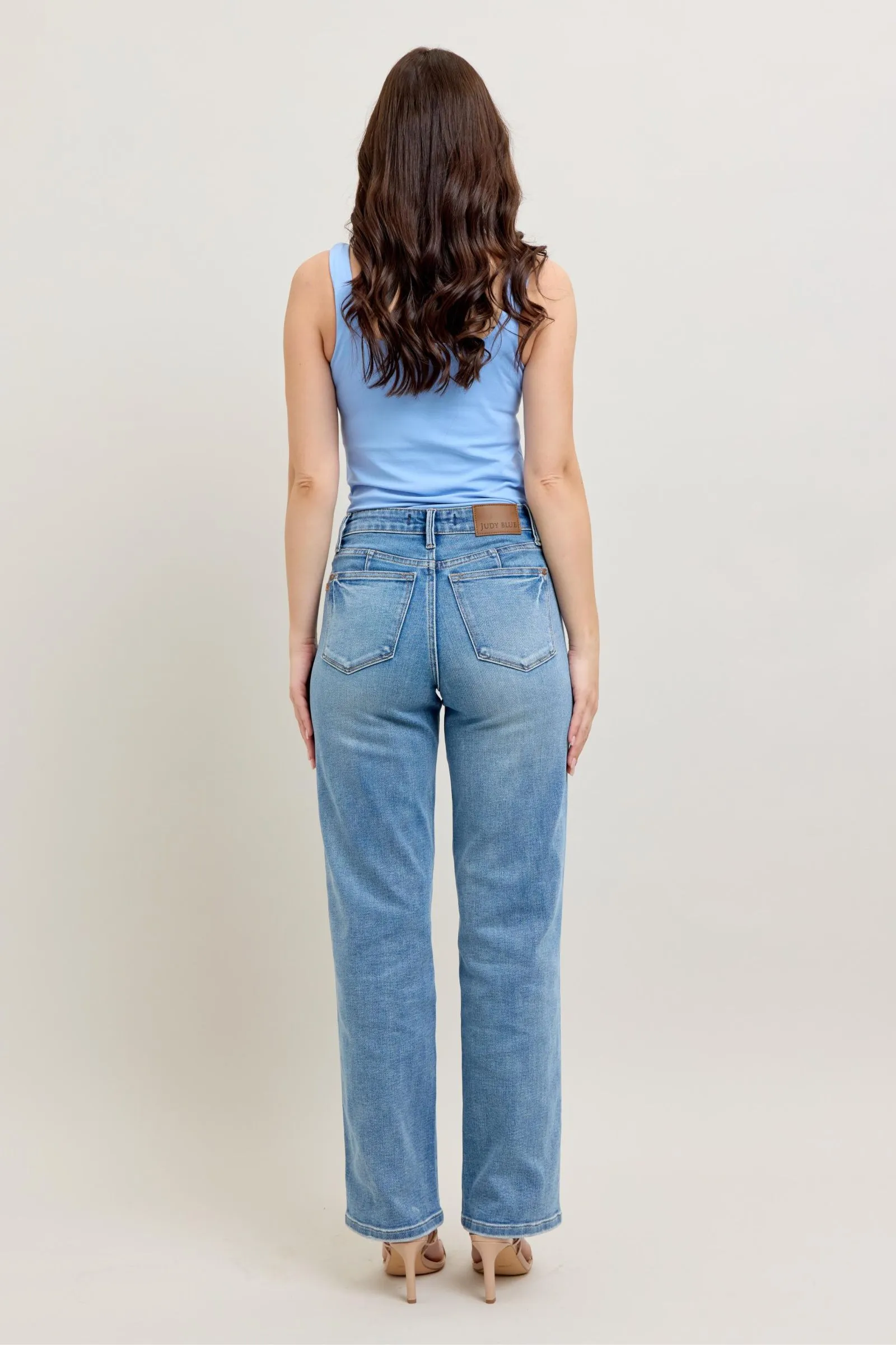 Judy Blue Mid Rise Tummy Control Straight Jeans