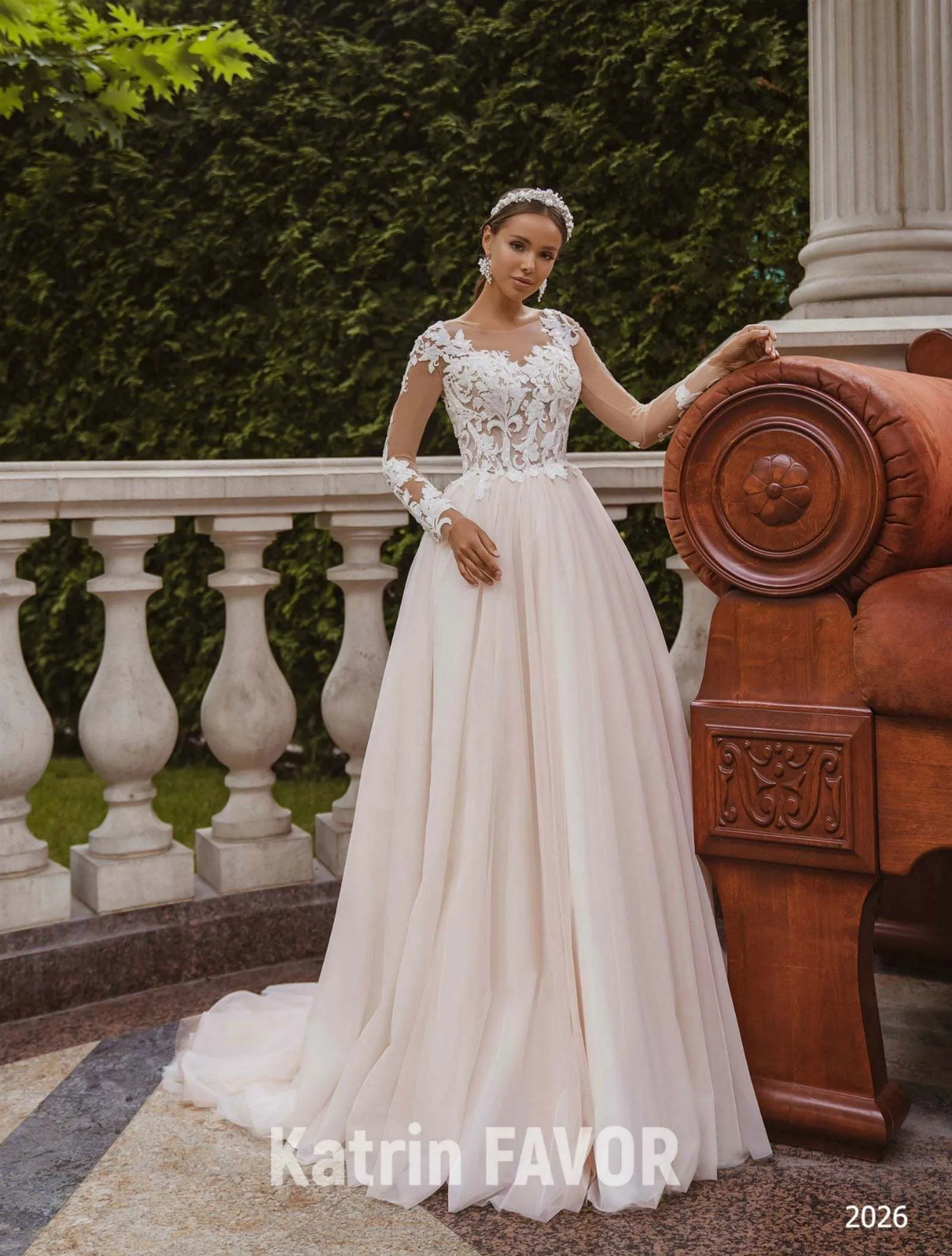 Lace top wedding dress Long sleeve wedding gown